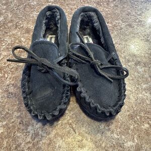 Minnetonka toddler moccasins
